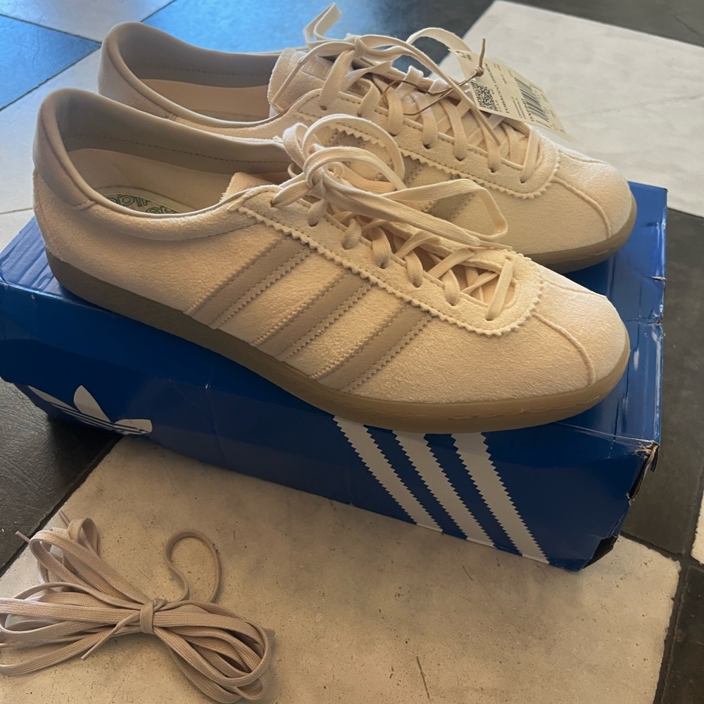 Adidas Tobacco Gruen Cream Bliss Sneakers - Picture 9 of 12